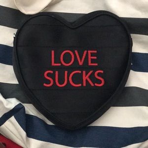 Harvey’s seatbelt bags Heart crossbody/backpack